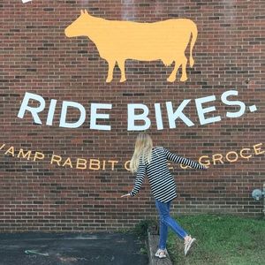 Meet your Posher, Claire